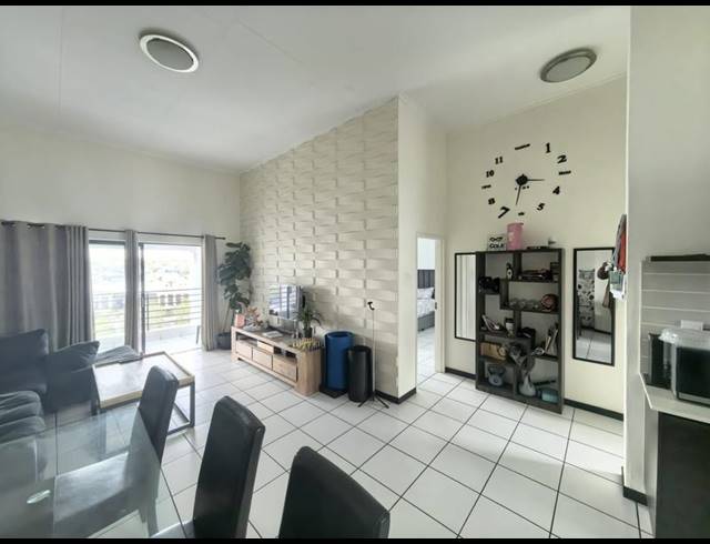 2 BEDROOM PROPERTY TO RENT IN GREENSTONE HILL